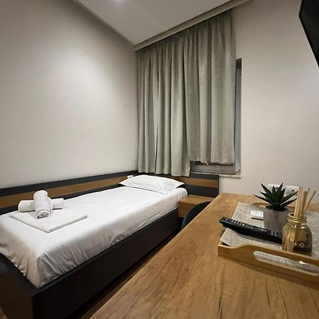 Urban Room 5 Tiran Dış mekan fotoğraf