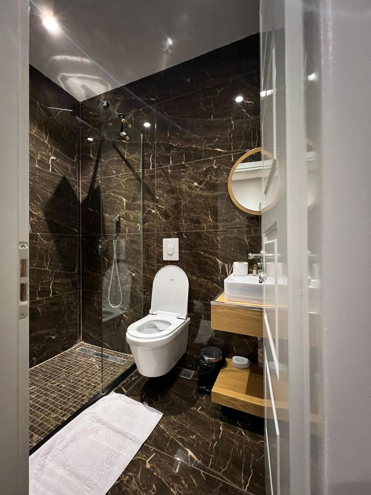 Urban Room 5 Tiran Dış mekan fotoğraf