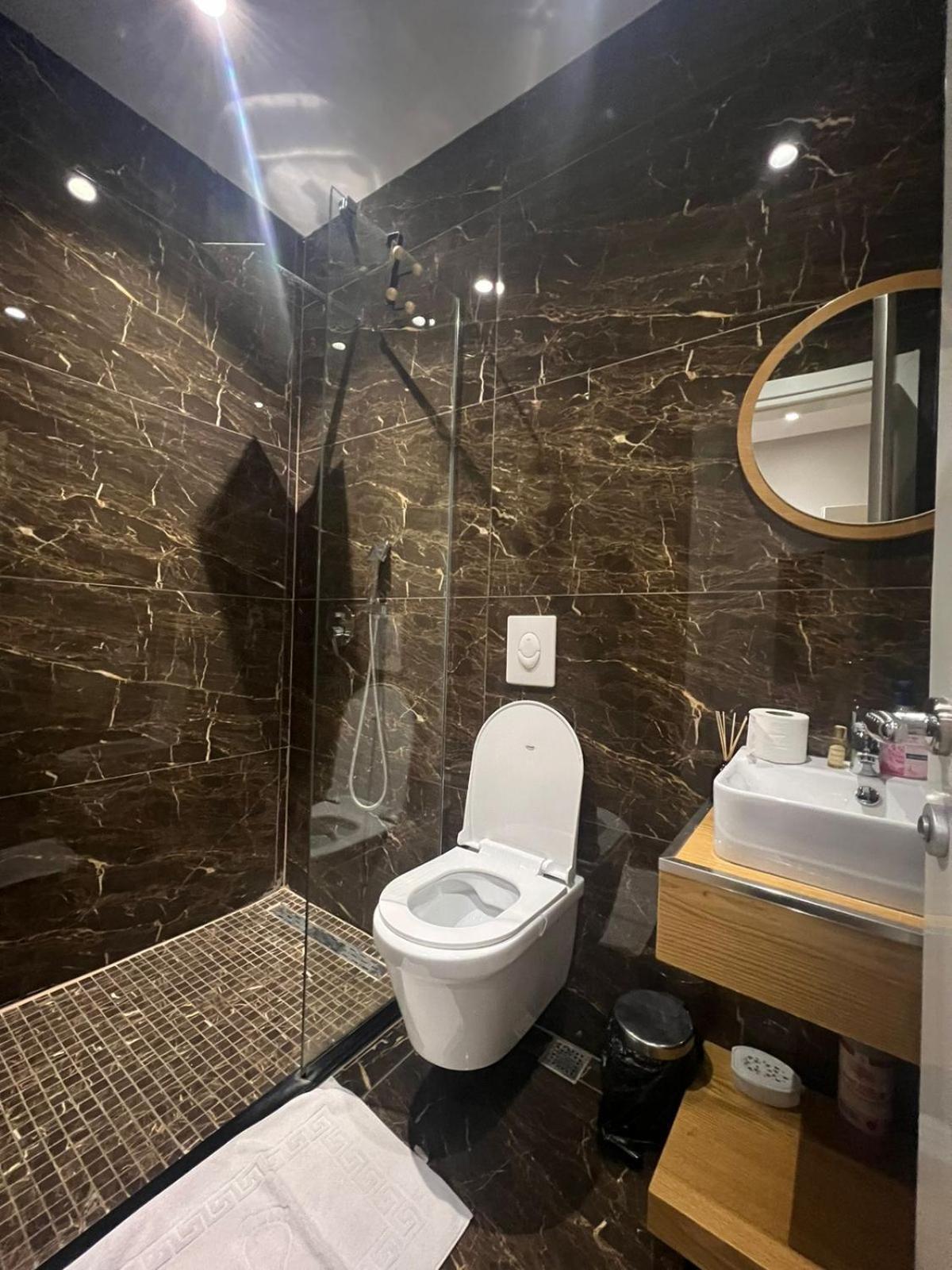 Urban Room 5 Tiran Dış mekan fotoğraf